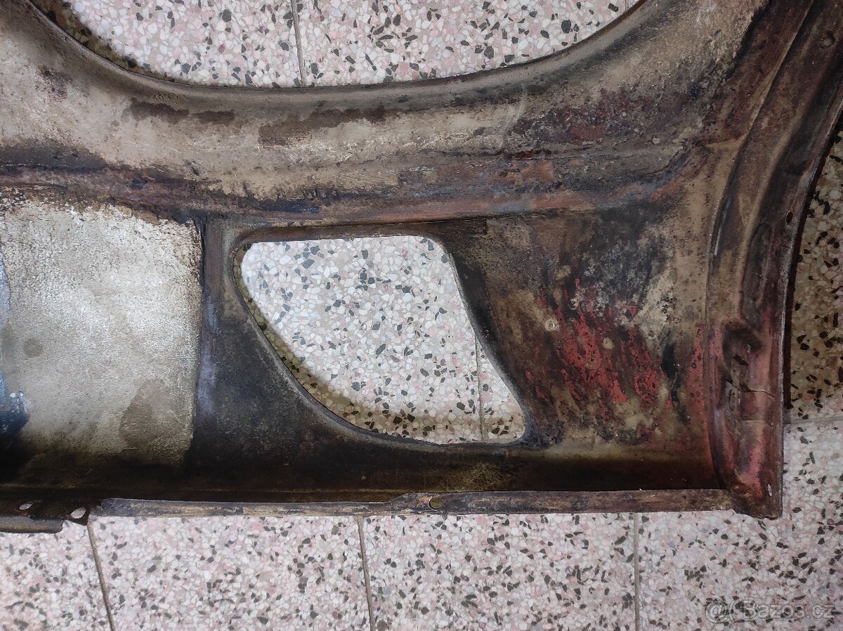 Škoda 1000MB blatníky, žárovka - 8