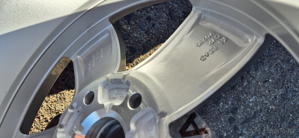 Volkswagen T-Roc originální disky 2GA071496A 6Jx16 ET43 5x11 - 8