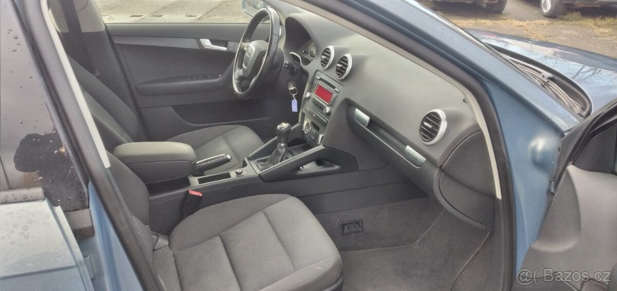 AUDI A3 8P2 Spotback 1,2 TFSI Attraction 2012 1.majitel - 8