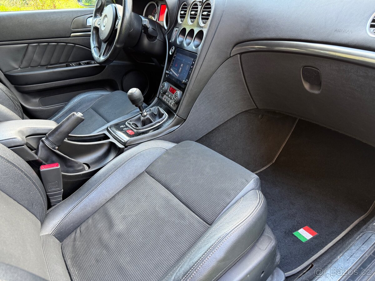 Alfa Romeo 159 2.0 JTDm 125 kW / Nová Stk / - 8