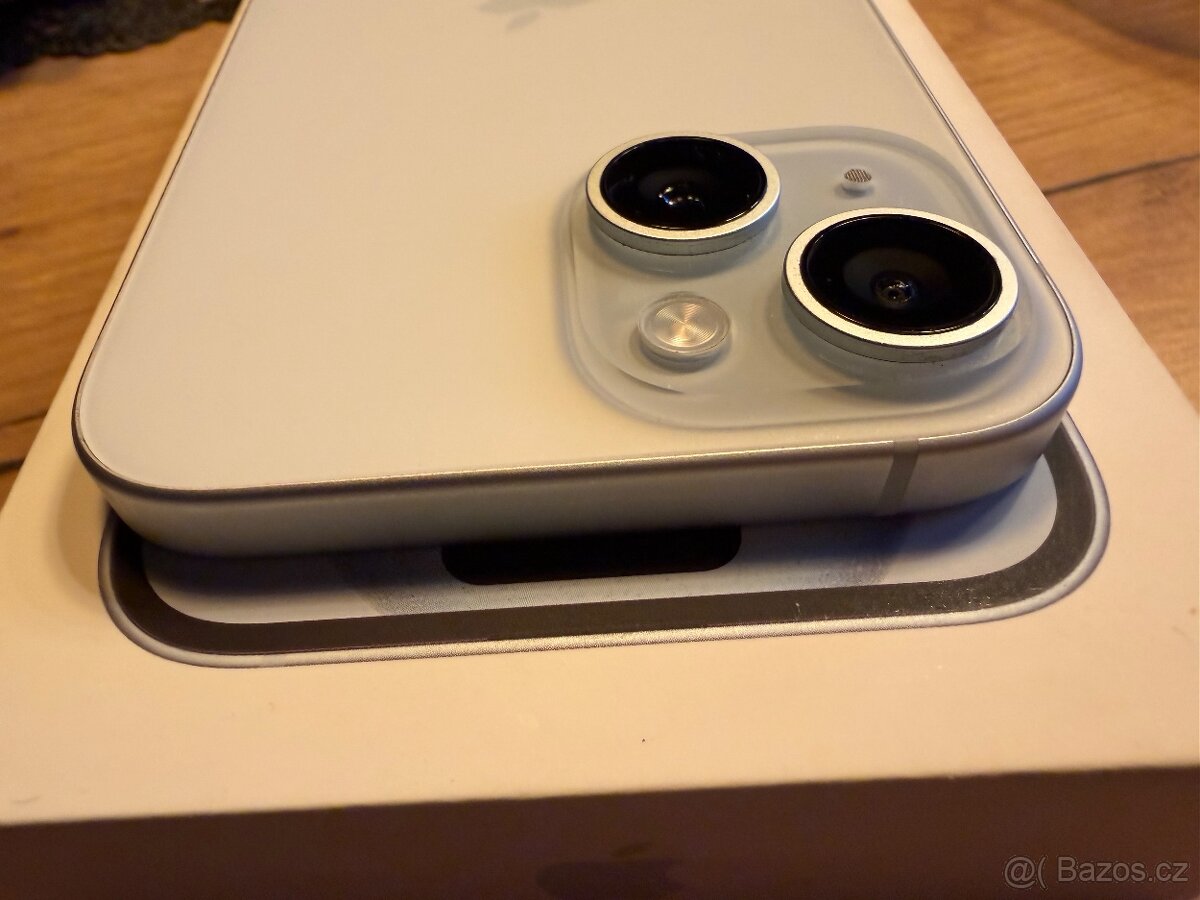 Iphone 15 Top stav, příslušenství - 8