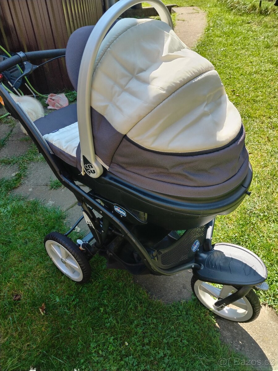 Italský kočárek chicco - 8
