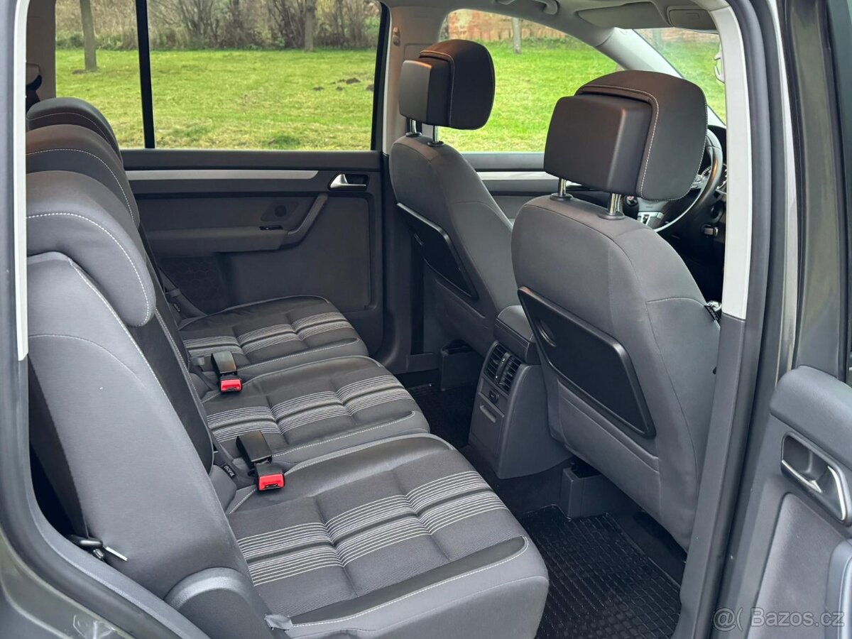 Touran 1,4Tsi 103 kW 140k - 8