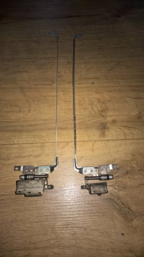 Prodám různé panty na notebooky část první. - 8