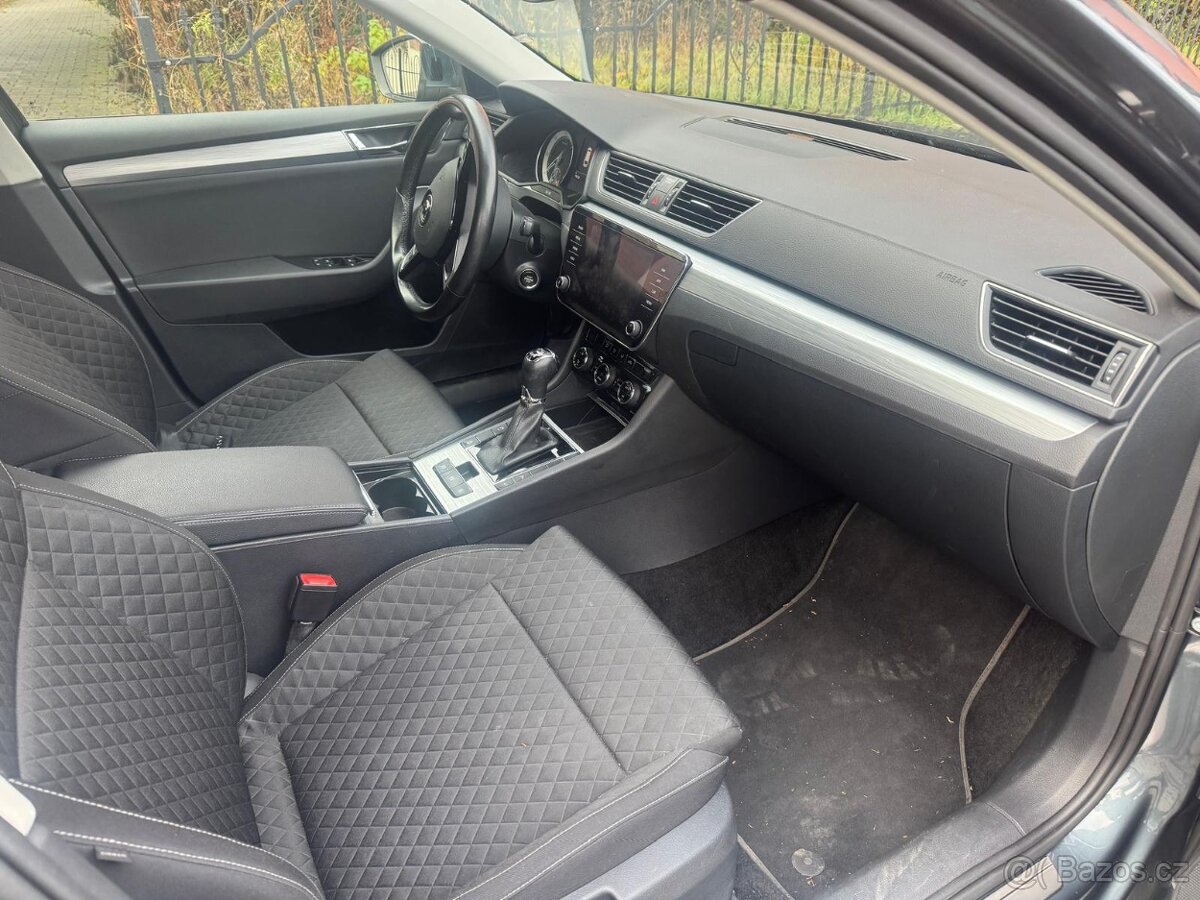 Skoda Superb Combi 2.0 TDI 4x4 - 8