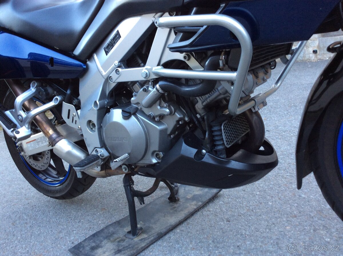 Suzuki DL 1000 V-Strom K3 - 8