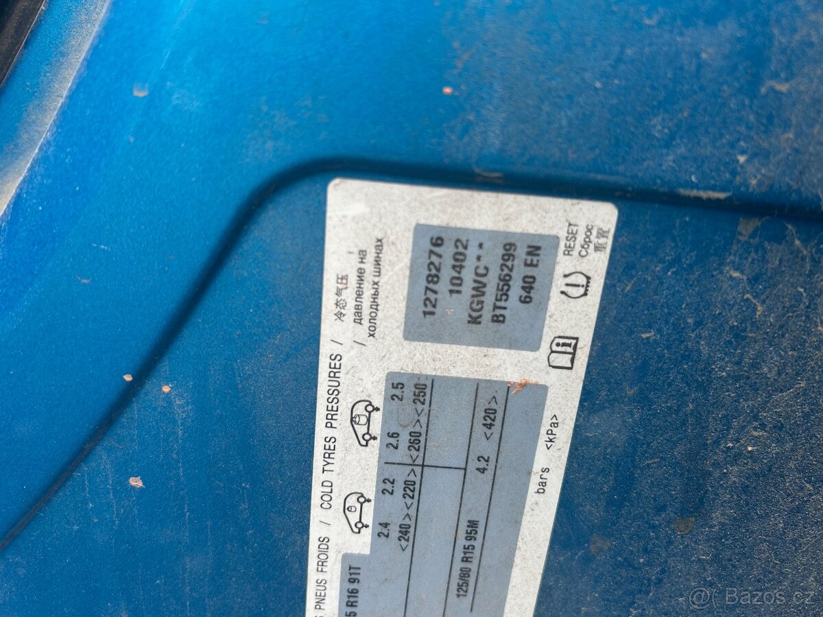 Citroen C3 Picasso 1,4 70KW 8FP prodám díly - 8