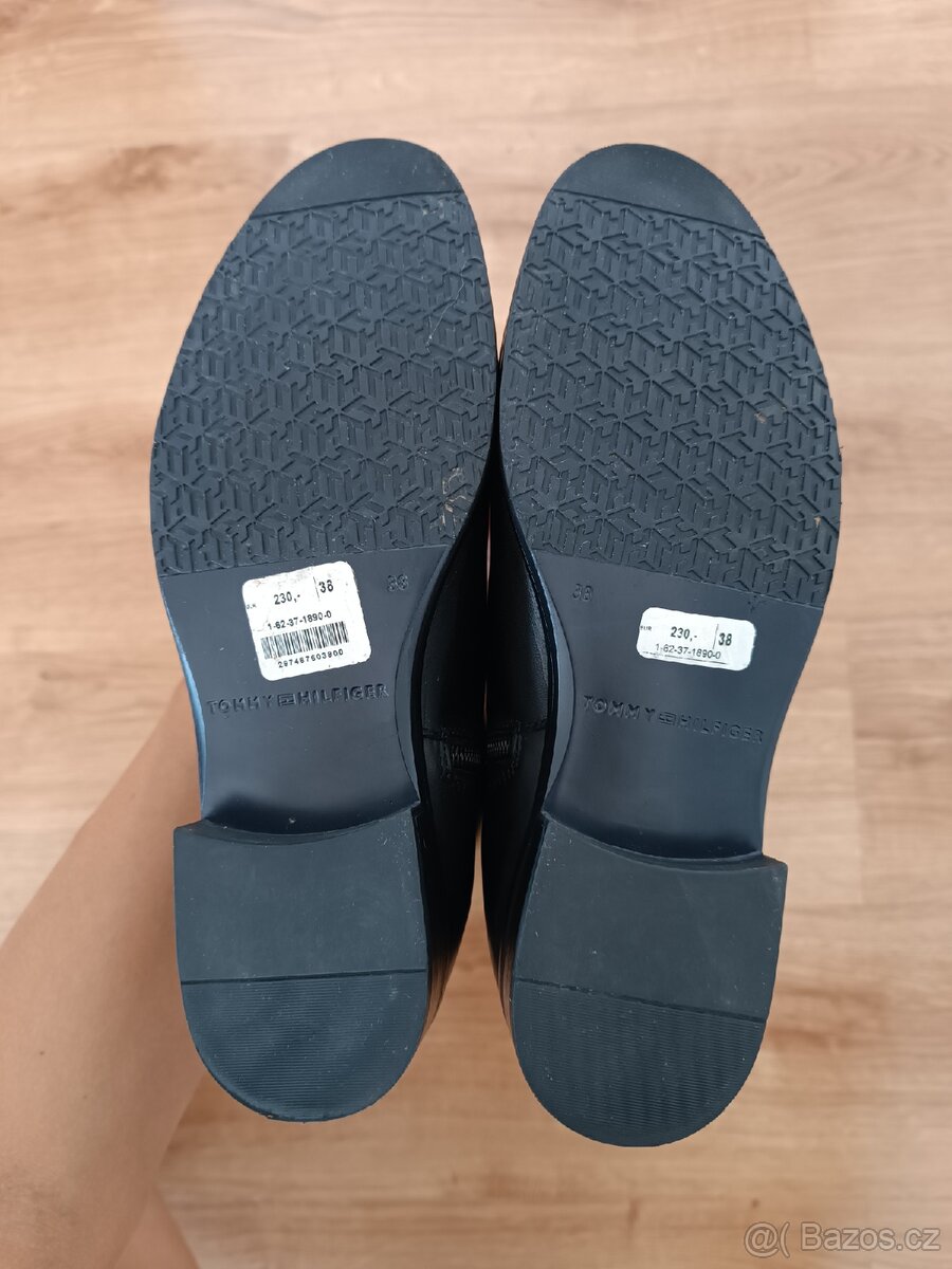 Kožené kozačky Tommy Hilfiger - 8