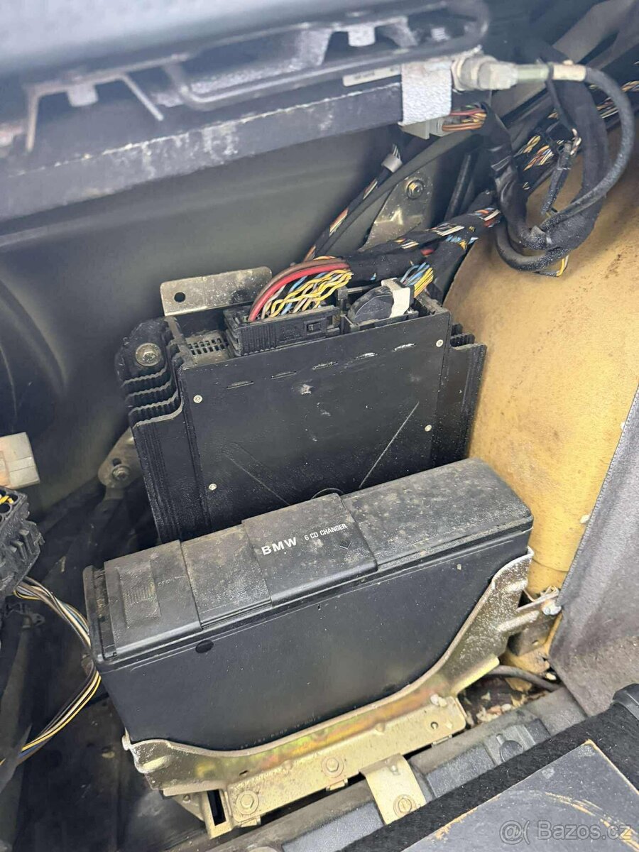 Náhradní díly BMW e39 cosmosschwarz - 8