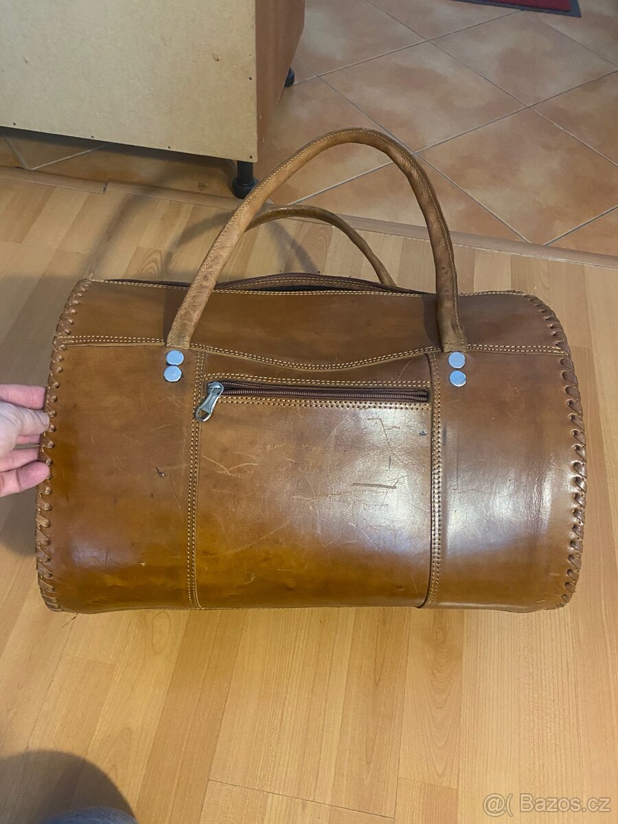 Cestovní kožená taška - 8