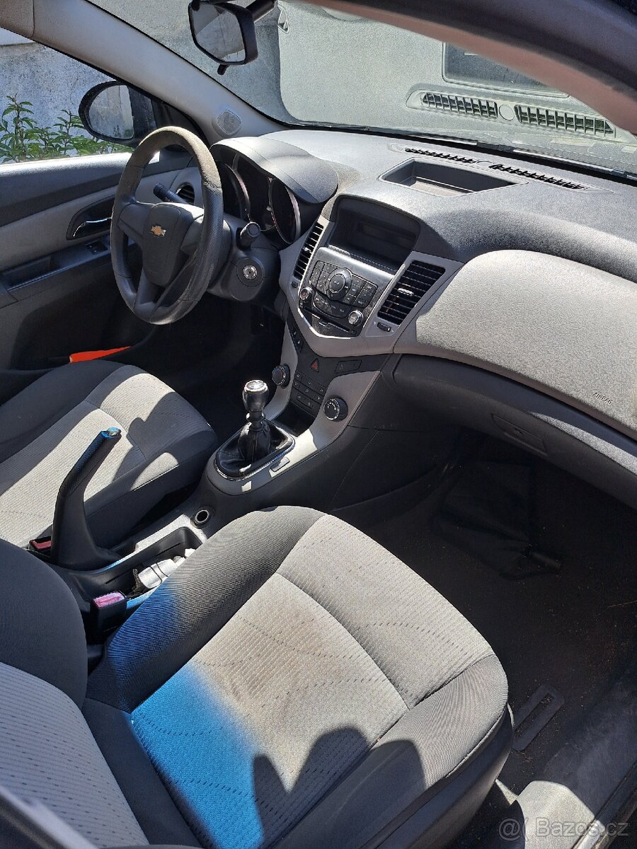 Chevrolet Cruze - 8