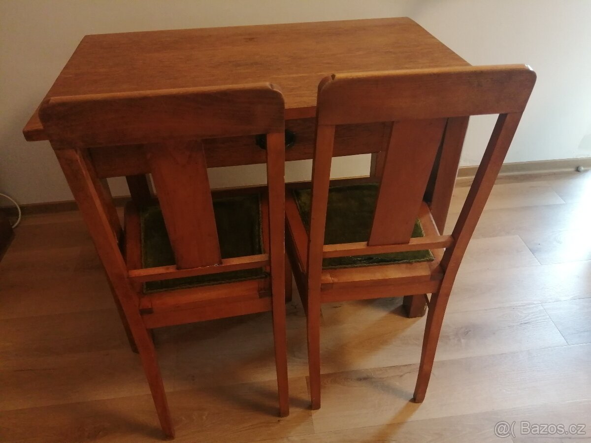 Jídelní stůl 103x65 cm - 8