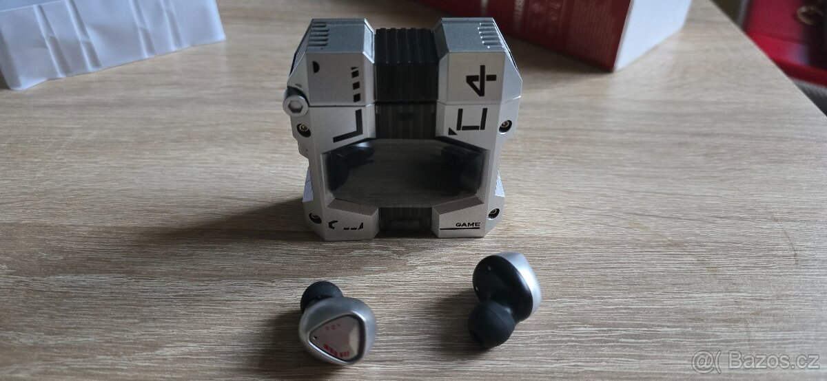 Sluchátka vhodná na hry,a hudbu M45 - 8