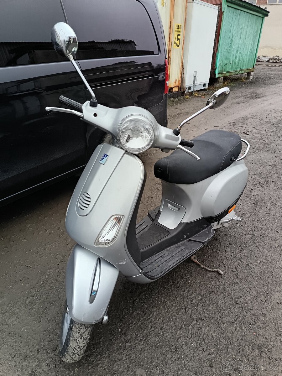 Vespa LX 50 - 8