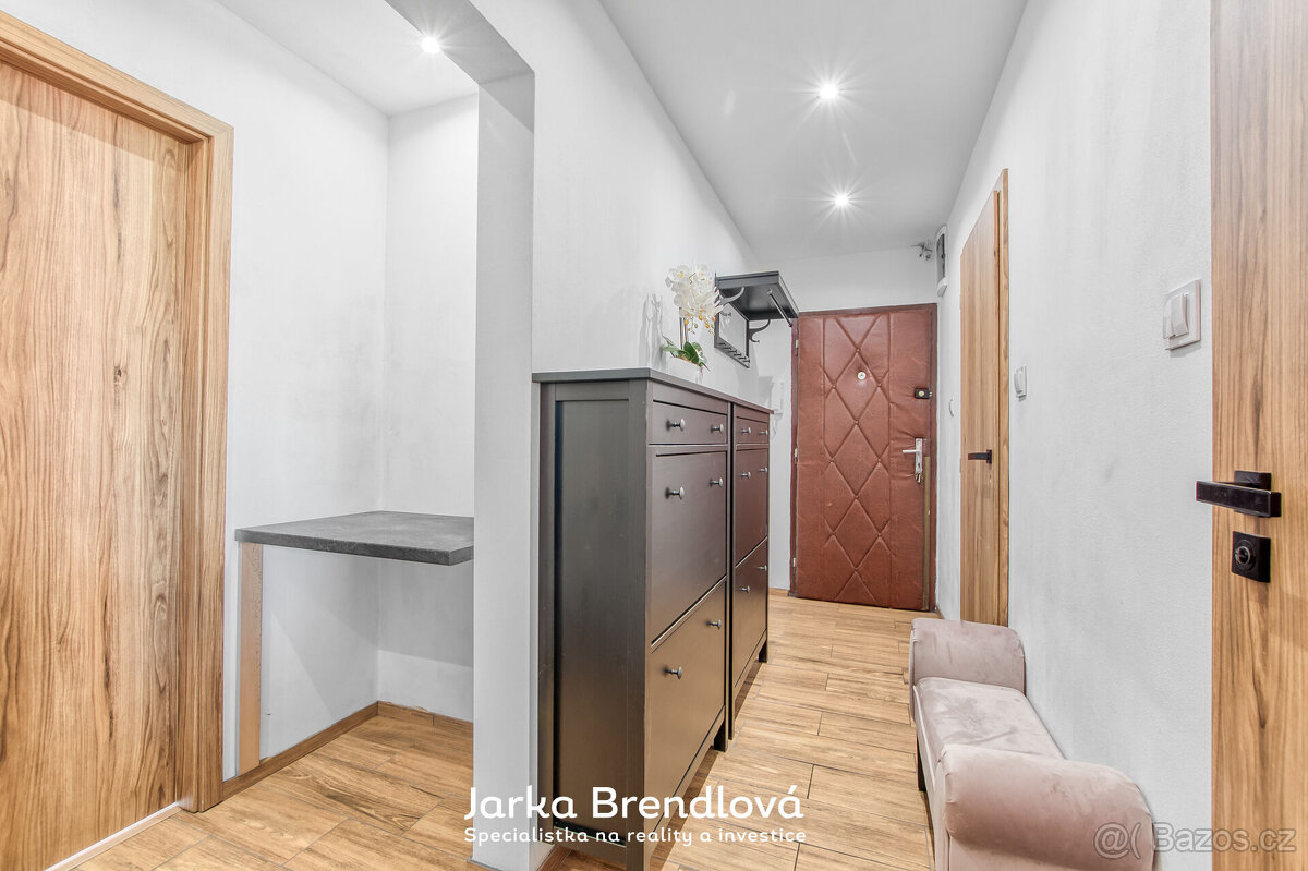 prodej bytu 3+1 s balkónem ( družstevní ) - 8