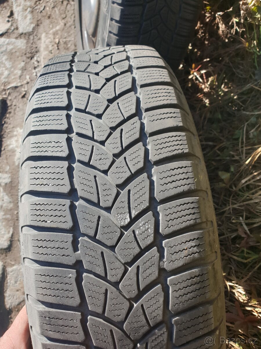 Hyundai i20 zimní R15 - 8