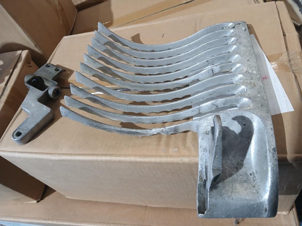 nářezový stroj Berkel - 8