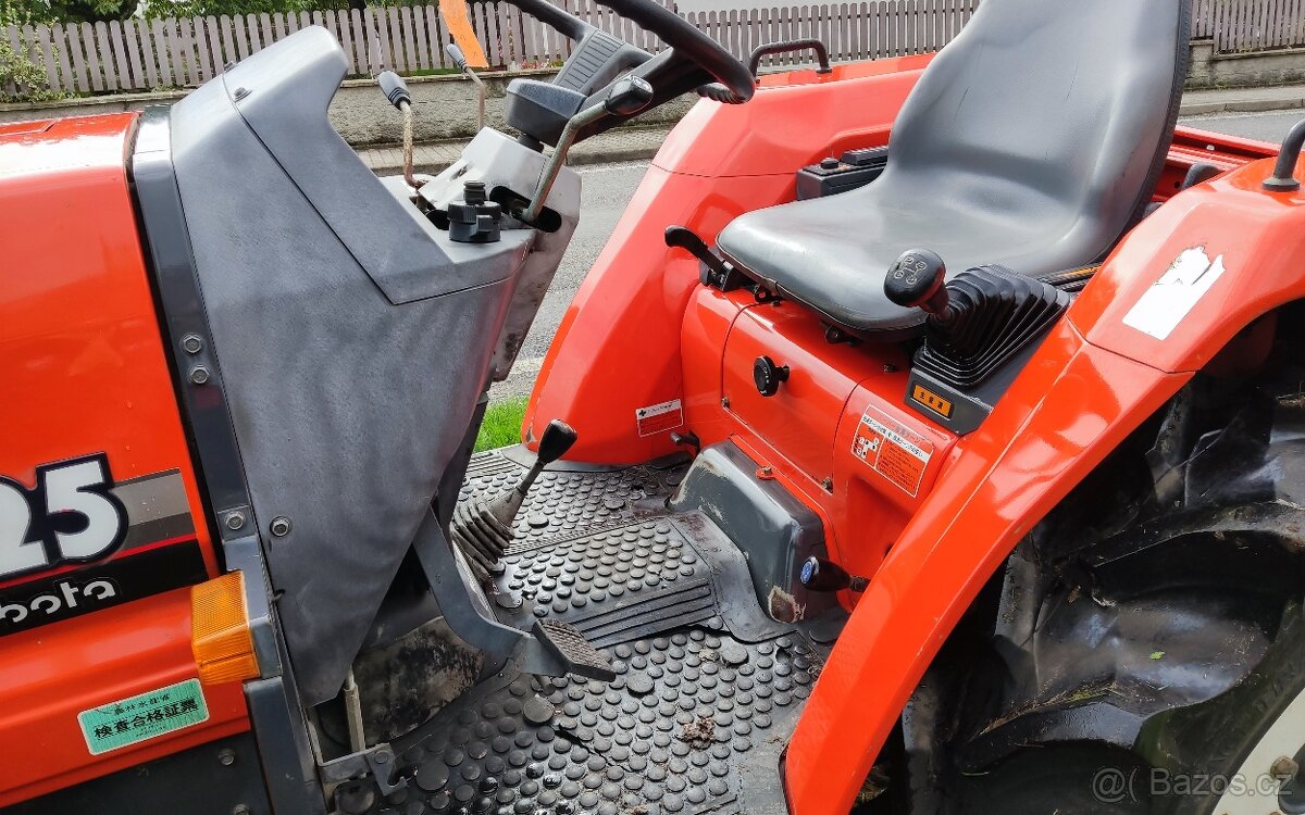 Malotraktor Kubota - 8