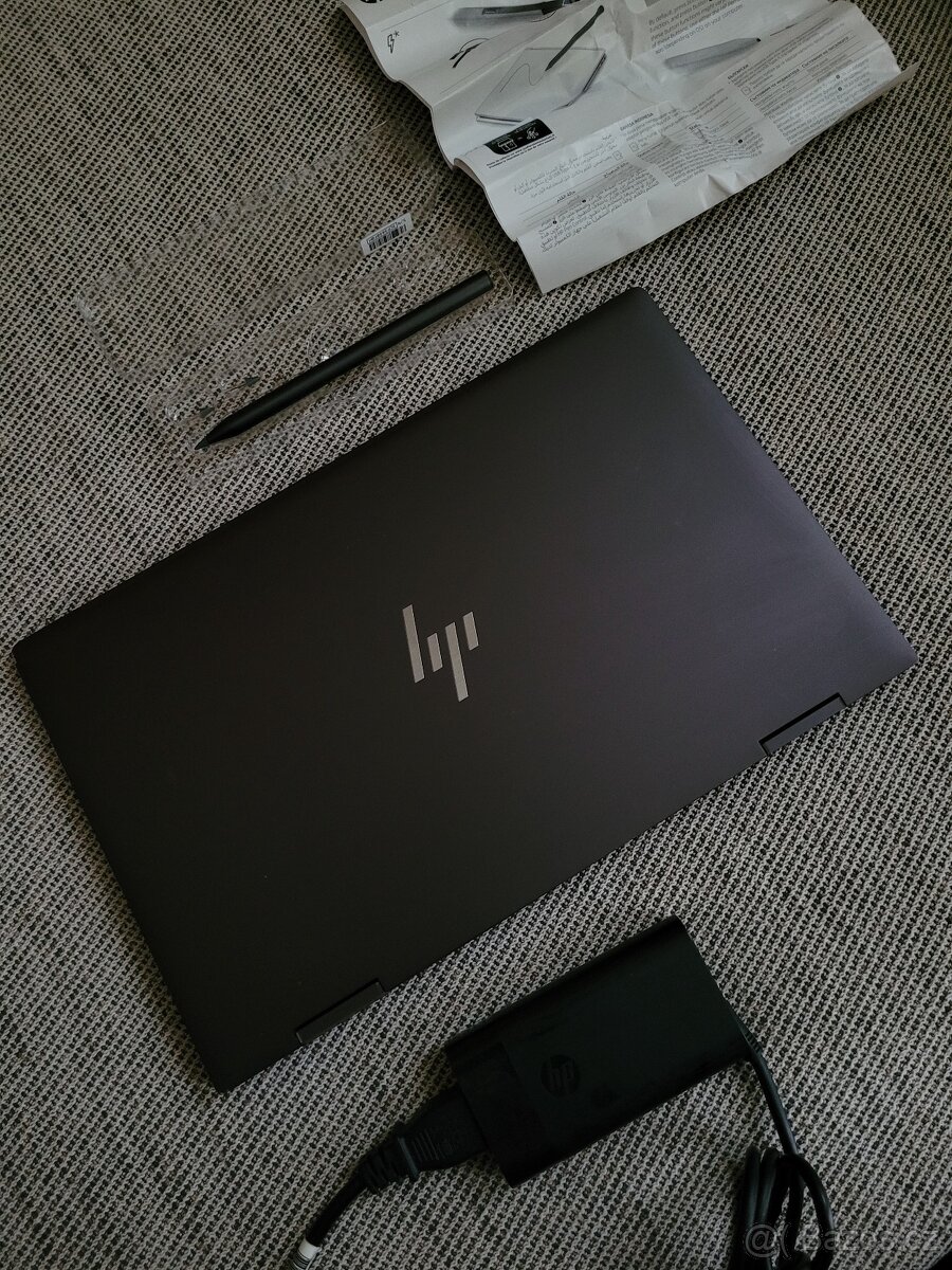Notebook Envy s příslušenstvím Stylus zn. HP - 8
