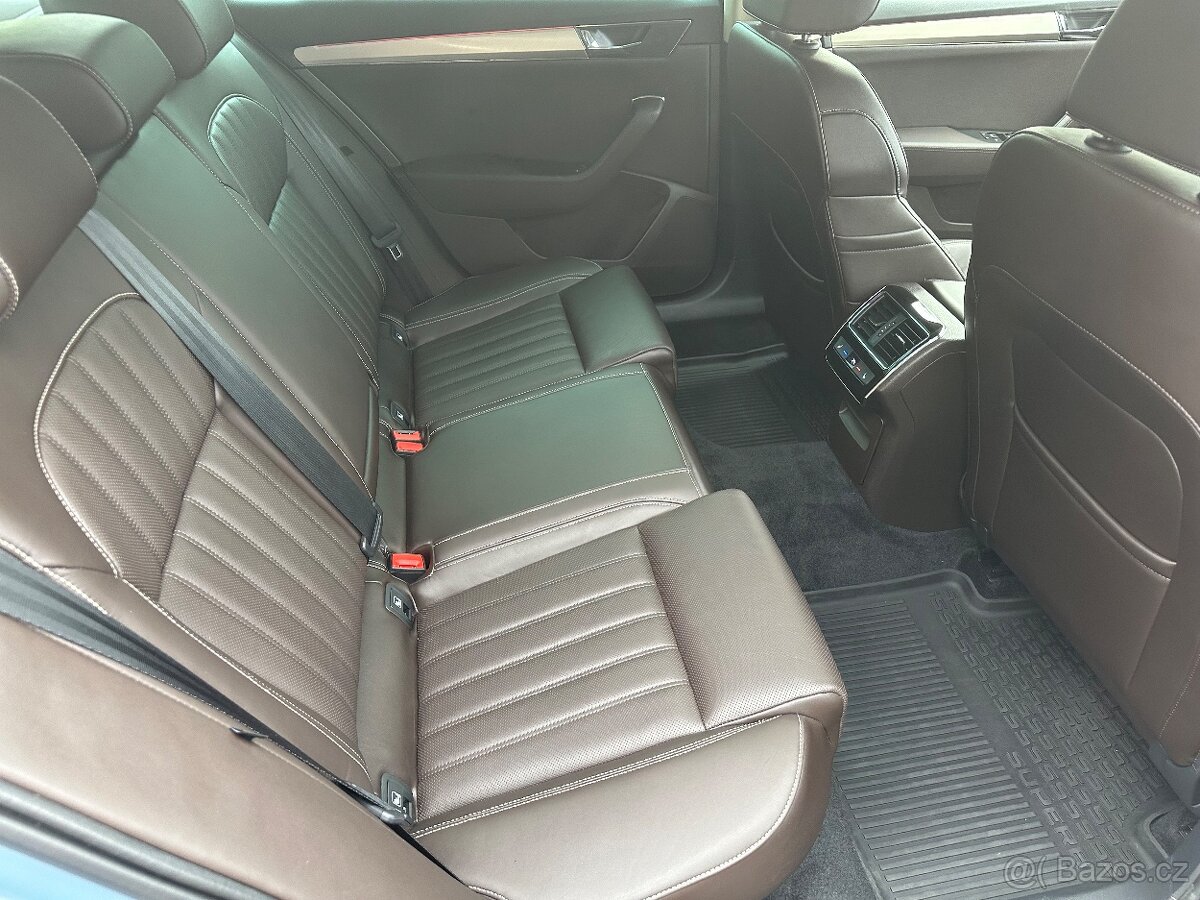 PRONÁJEM VOZIDLA SKODA SUPERB L&K, 2.0 TDi, DSG, R.V.2021, N - 8