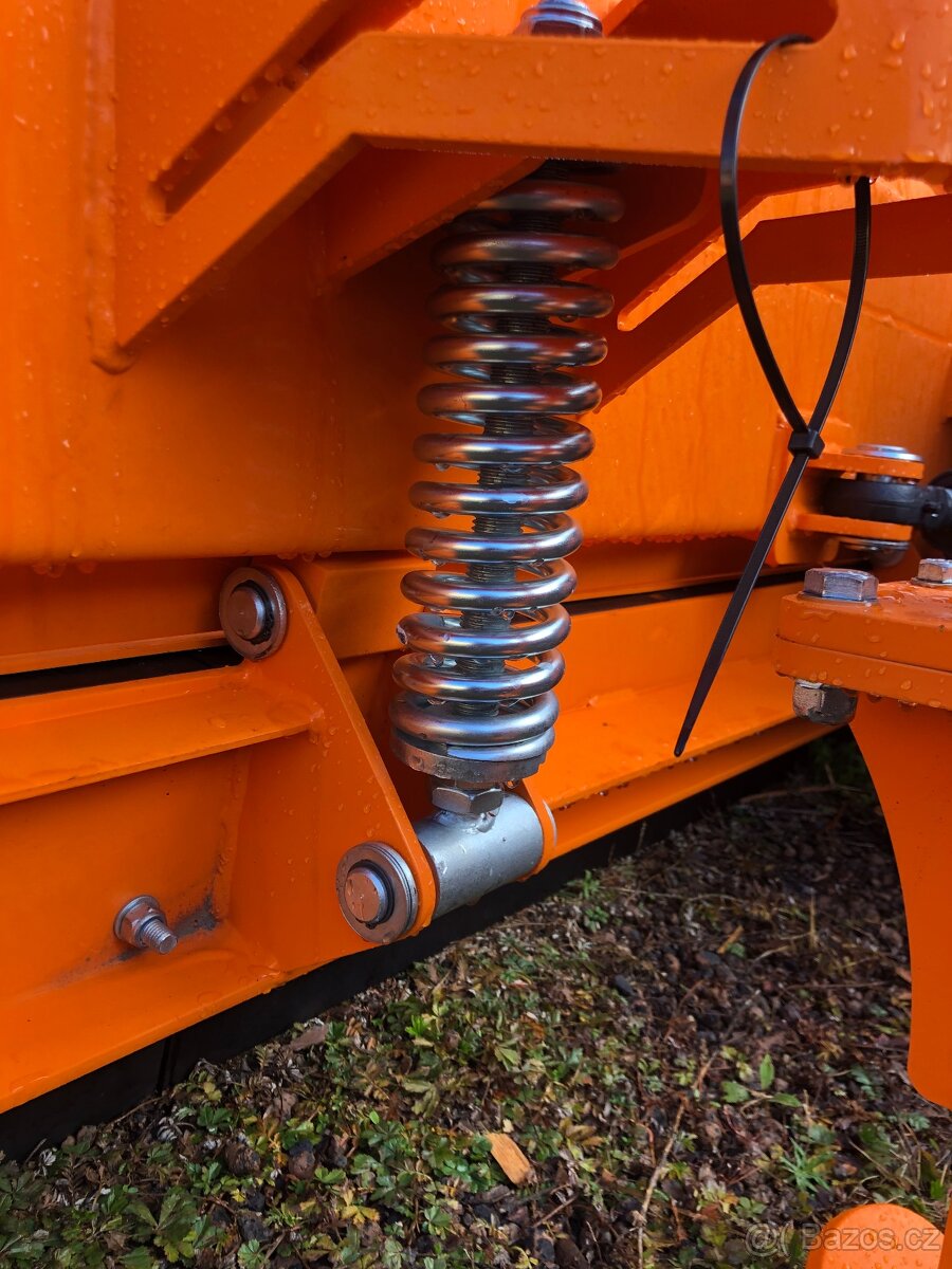 Sněhová radlice - šípová 2900 - 8