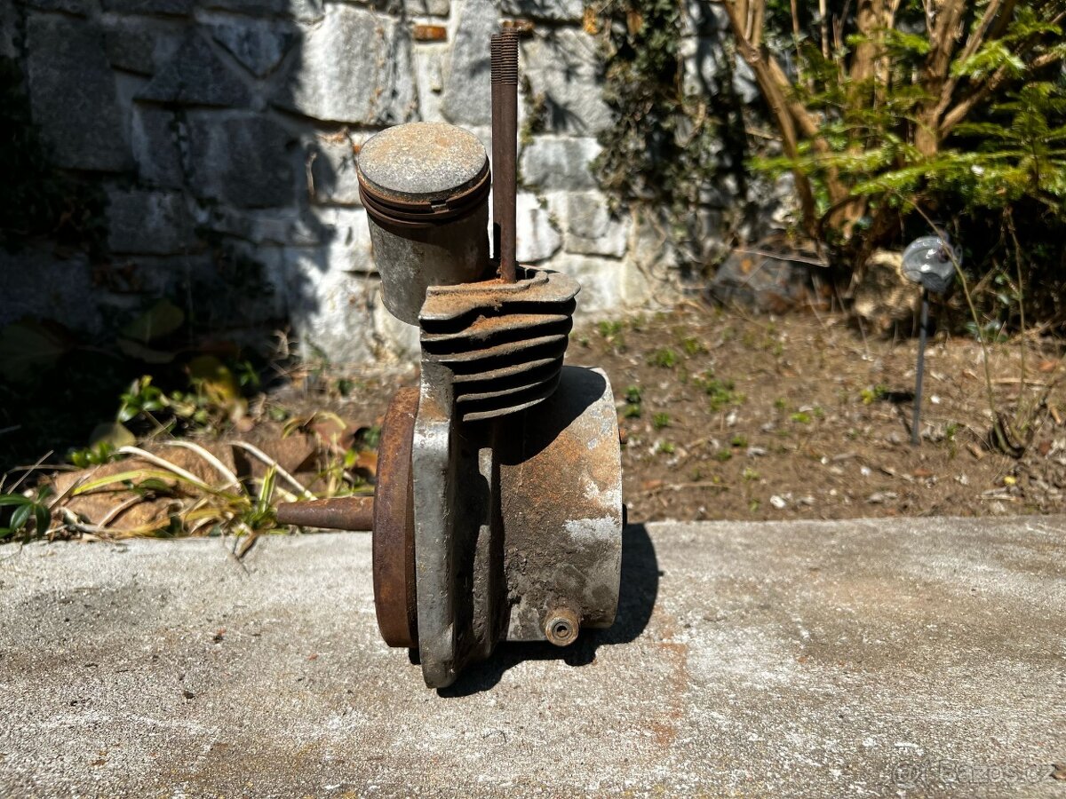 Motor Jawa ČZ 355, 356 - 8