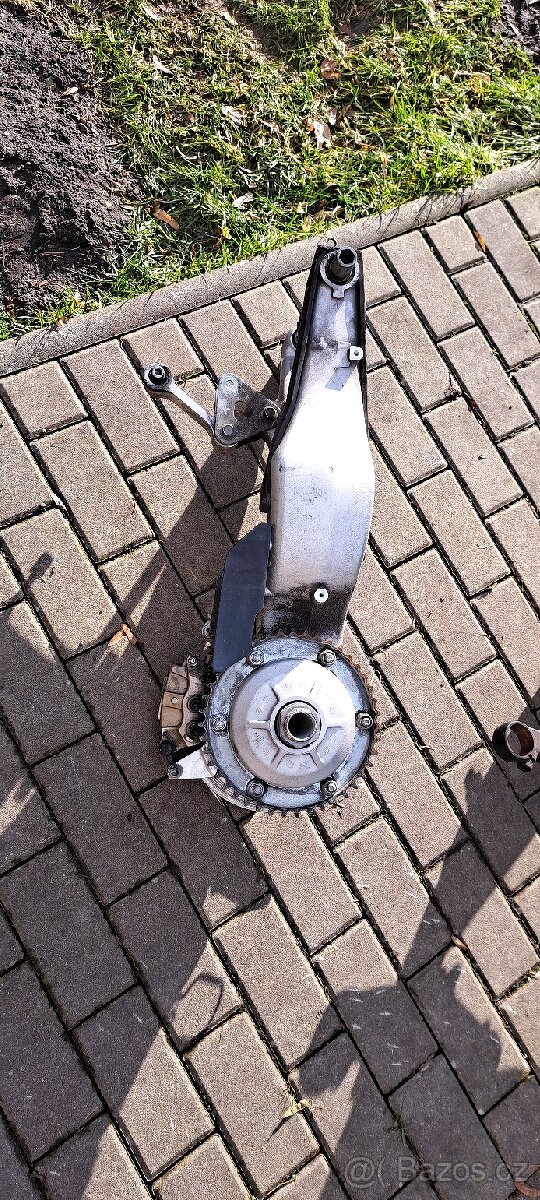 Honda vfr 800 vtec 07 náhradní díly - 8