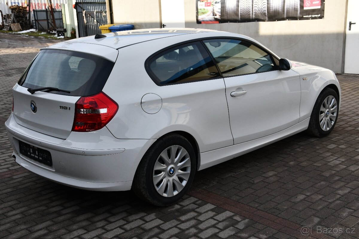 BMW 1 `2010 2.0benz - 8