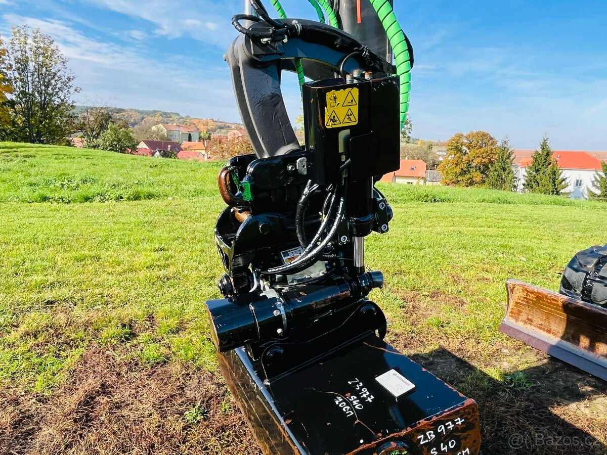 Pásové rypadlo Volvo ECR50D - 8