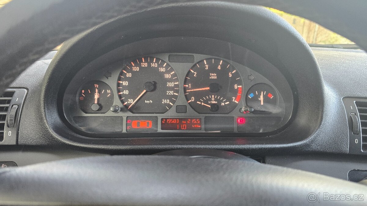 BMW e46 316i | 2002 | Sedan | Manuál - 8