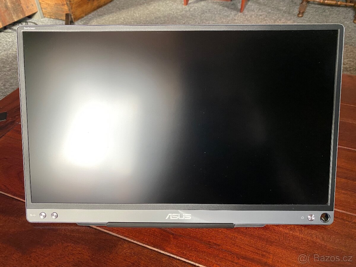 Přenosný monitor - 8