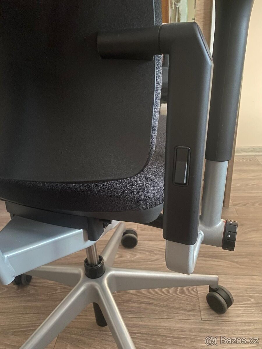 TOP Kancelářské / studijní křeslo Steelcase Please - 8