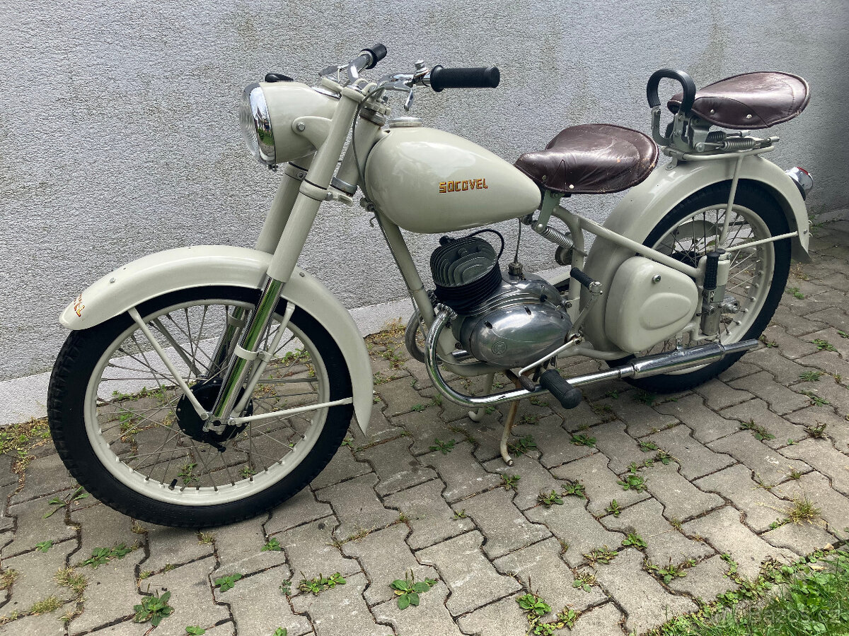 ČZ 150 bez dokladů - 8