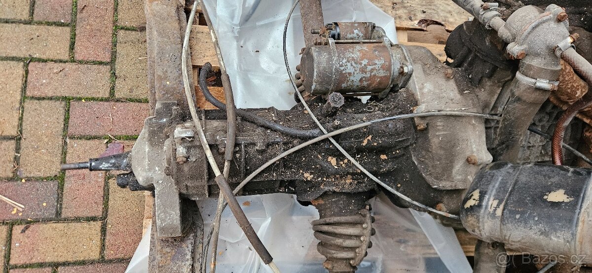 Škoda 120 motor s převodovkou - 8