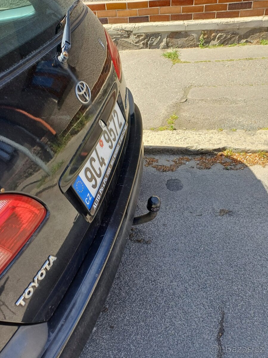Prodám Toyota Avensis - 8