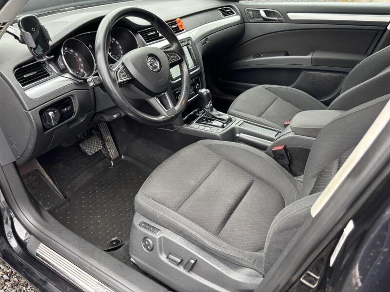 Škoda Superb 2.0TDI 125kW, DSG - 8