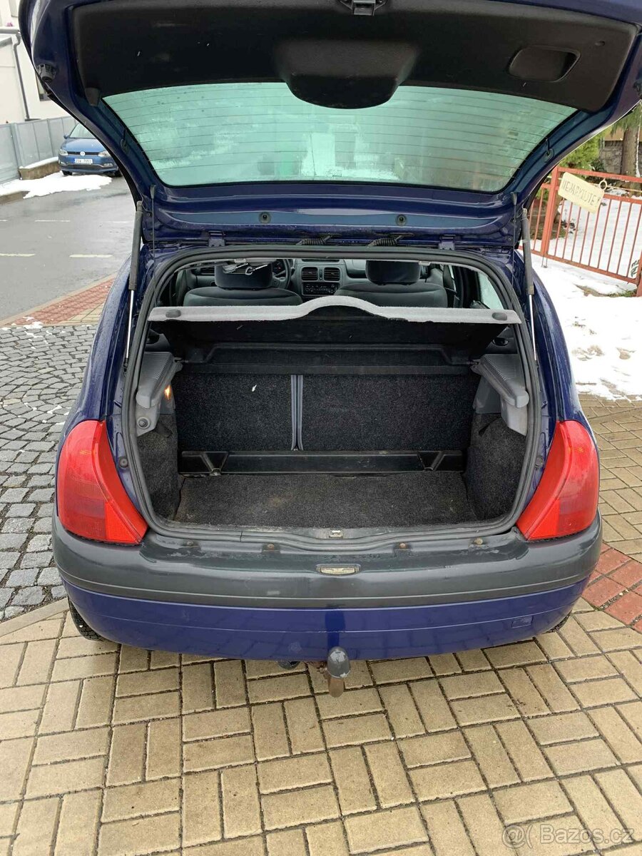 Renault Clio 1.6 - 8