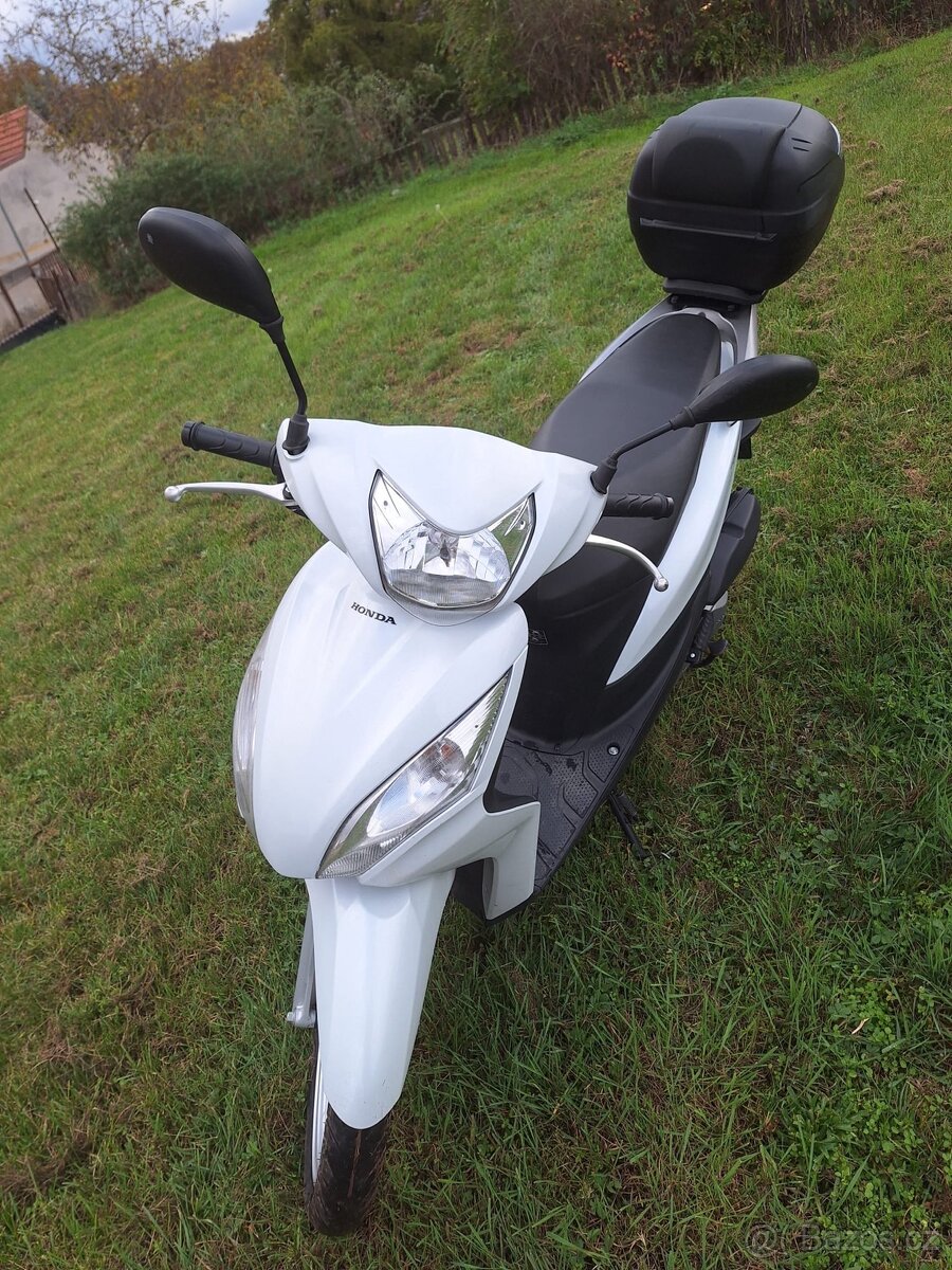Honda Vision 110 - 8