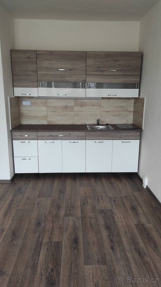 Prodej bytu 1+kk 27 m², Česká Lípa - 8