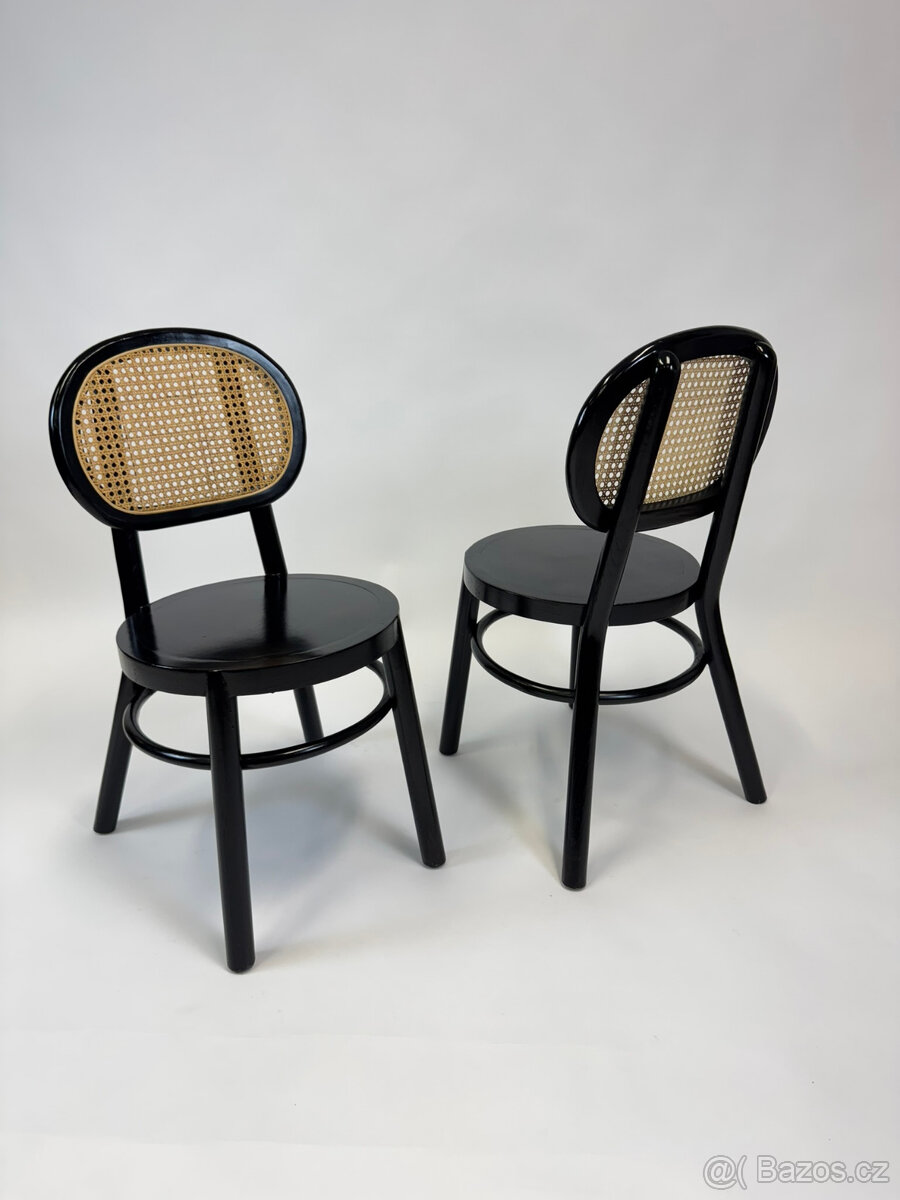 21 kusů zánovních židlí s ratanovým opěradlem -masivní dřevo - 8