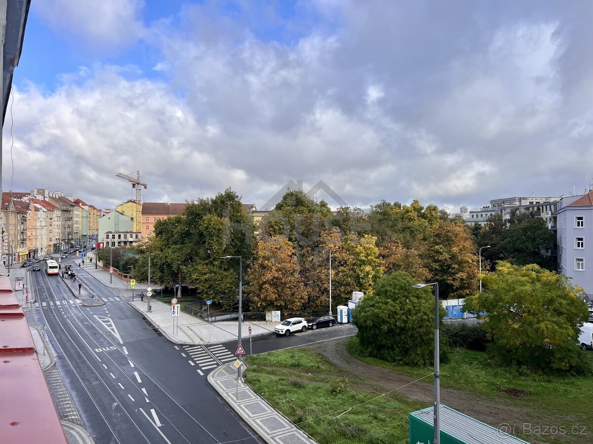 Prodej bytu 1+kk 25 m², Praha - Michle, ev.č. 01106 - 8