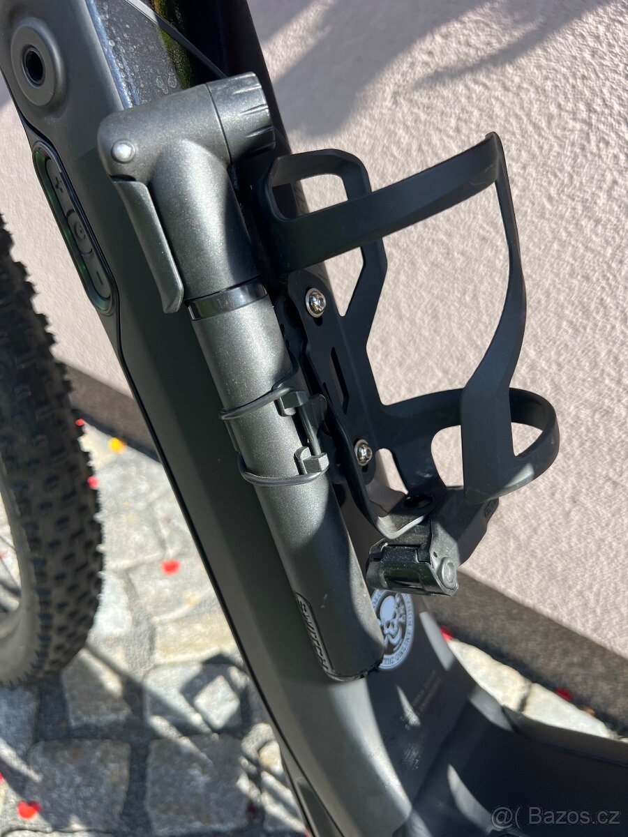 Prodám elektrokolo Specialized Levo 29” - 8