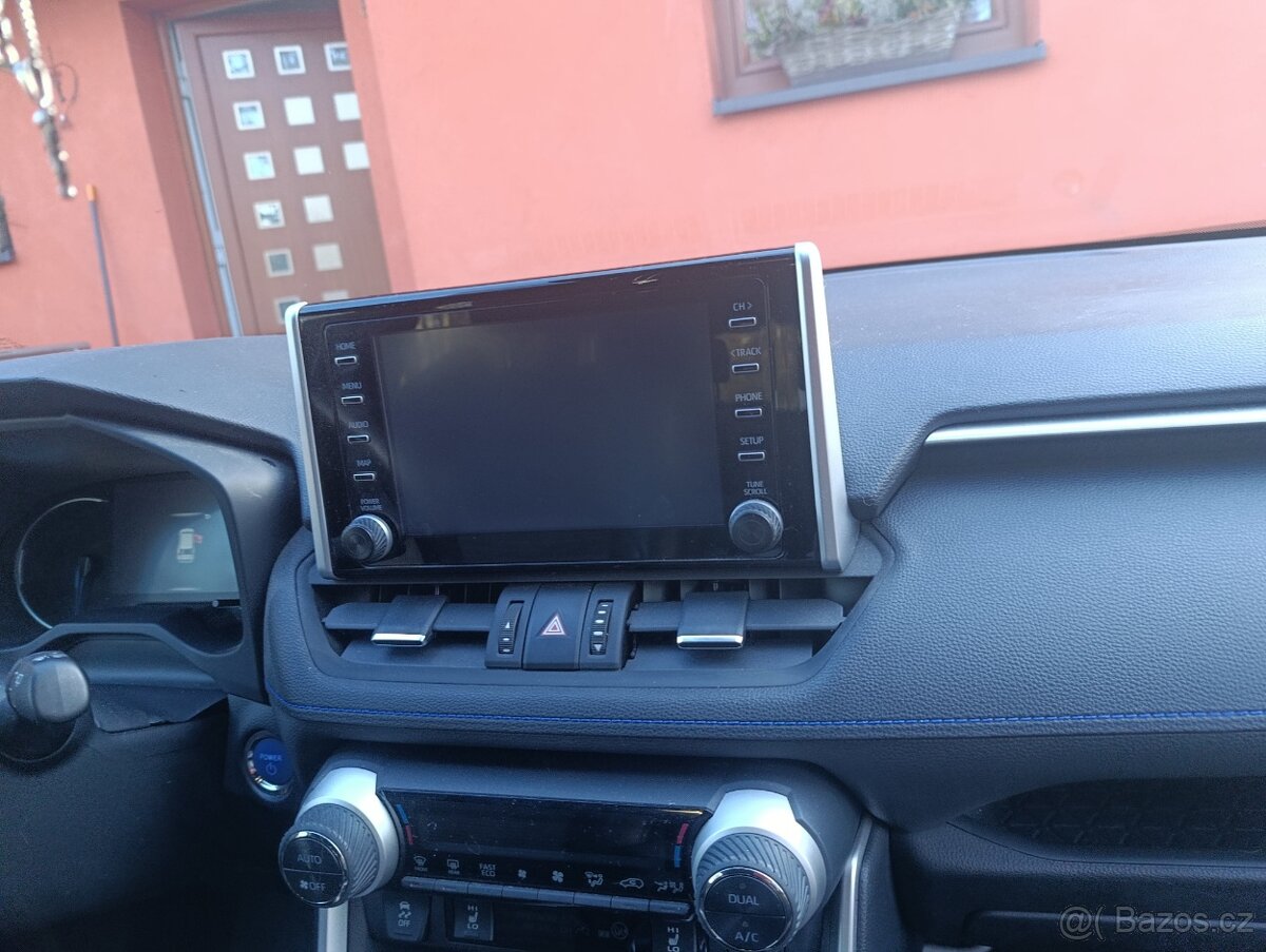 Prodám Toyota RAV4 - 8
