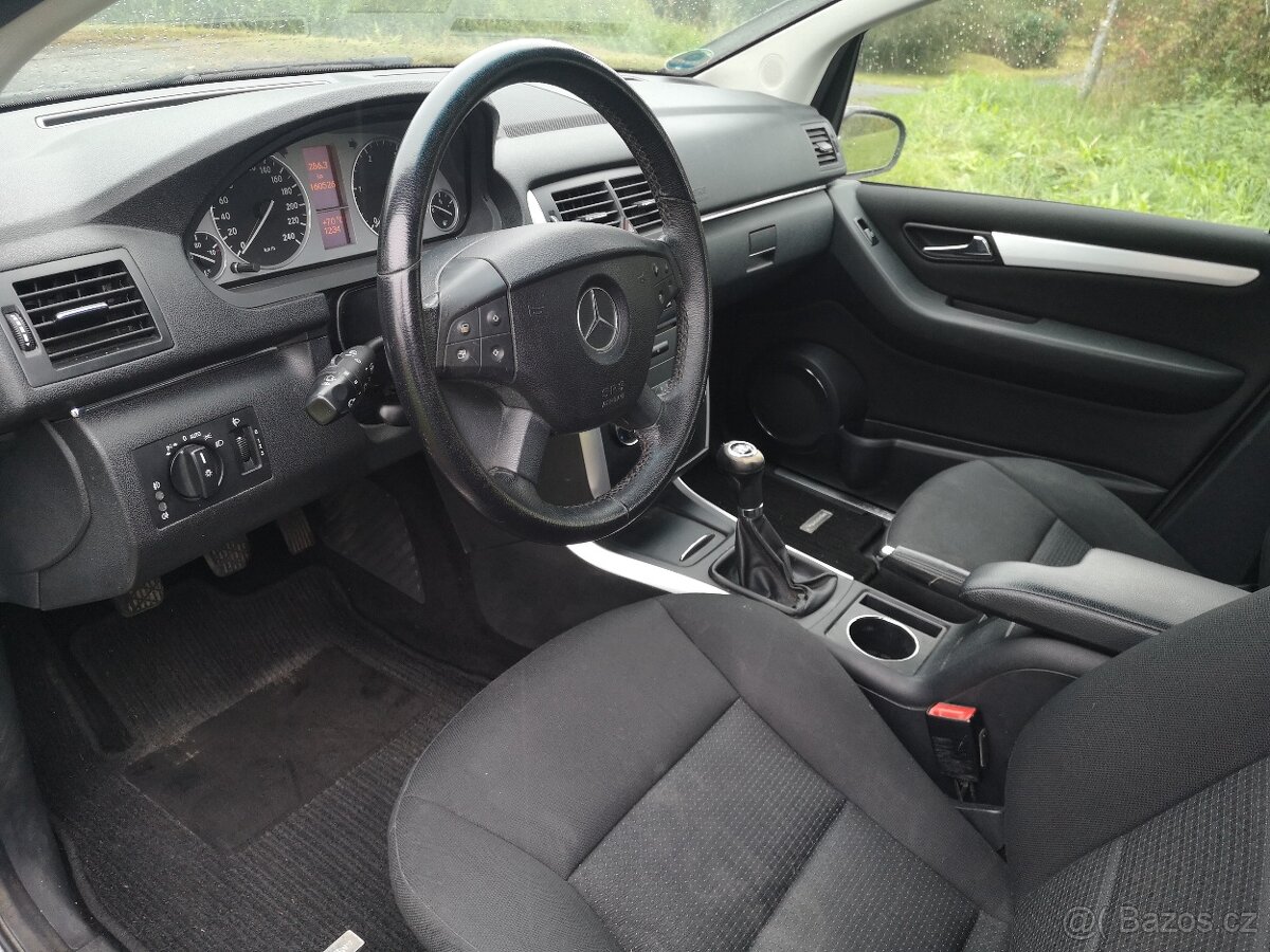 MERCEDES-BENZ B200 DIESEL 2008 TAŽNÉ KLIMA VÝHŘEV SEDAČEK - 8