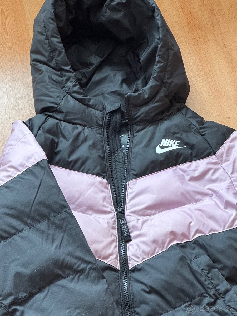 Zimní bundy NIKE a 4F - 8