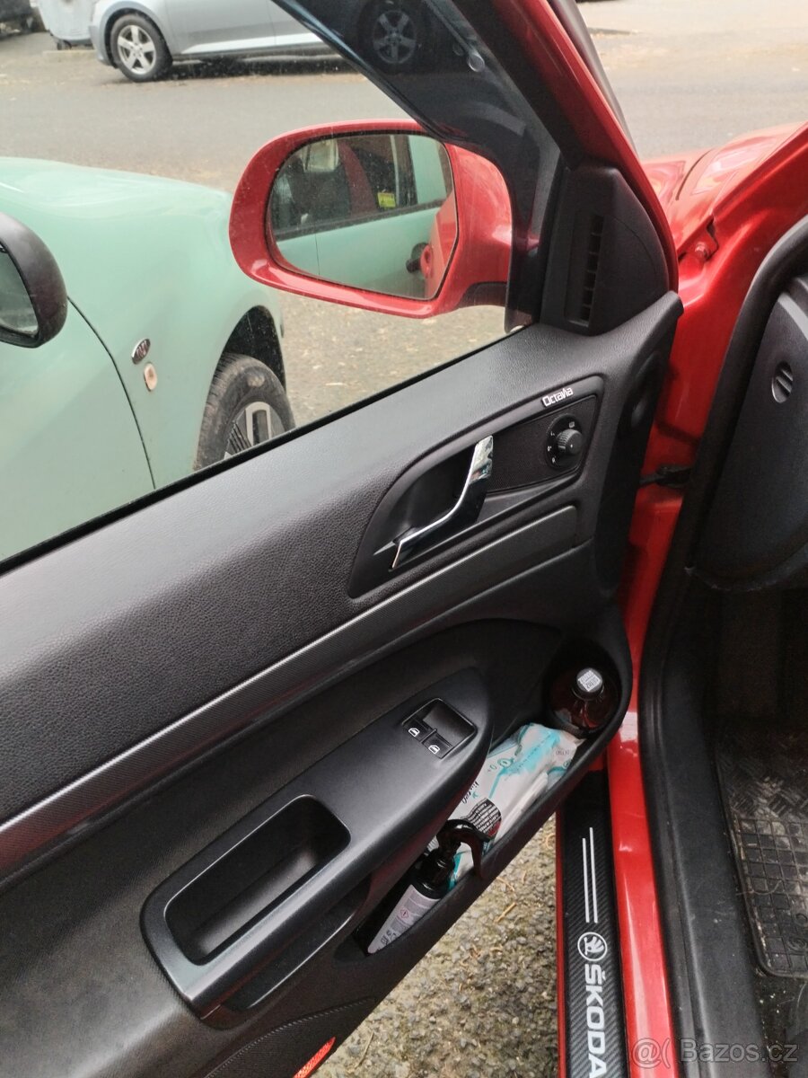 Škoda Octavia 2 rs top stav - 8