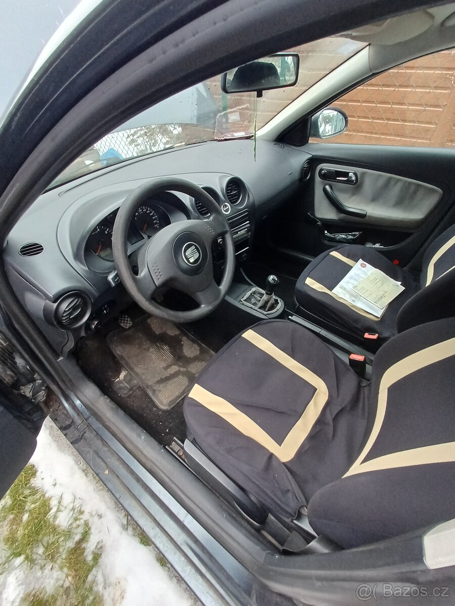 Seat Cordoba 1.2 benzín - 8