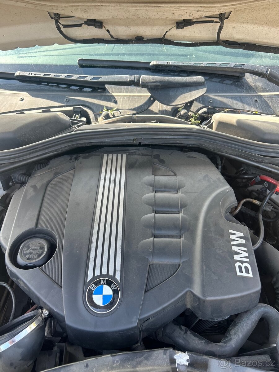 BMW e61 520D Díly - 8