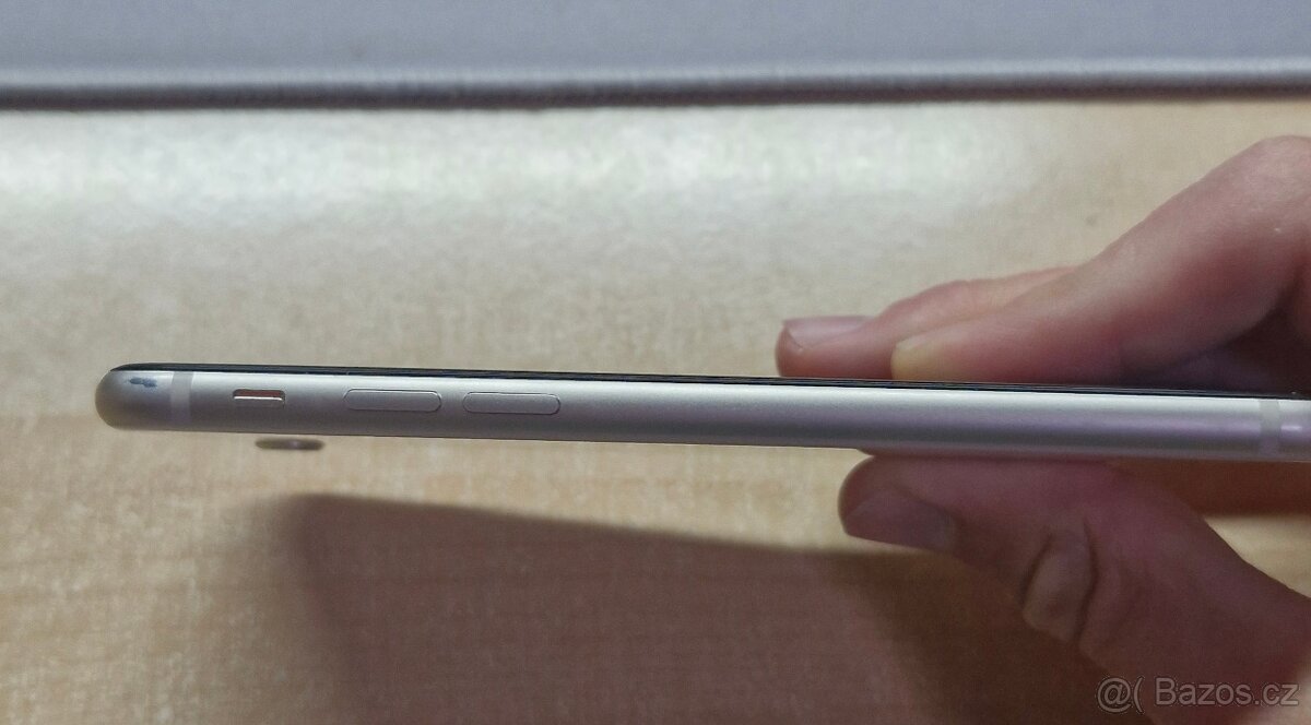 Iphone SE(2022) 64gb - 8