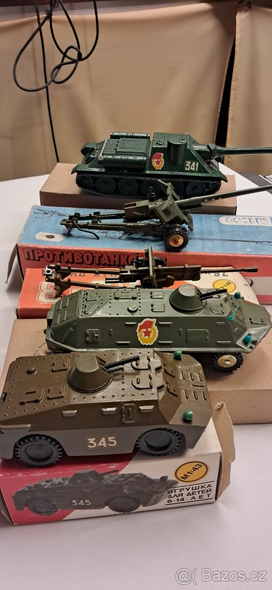 Modely sovětské vojenské techniky - 8
